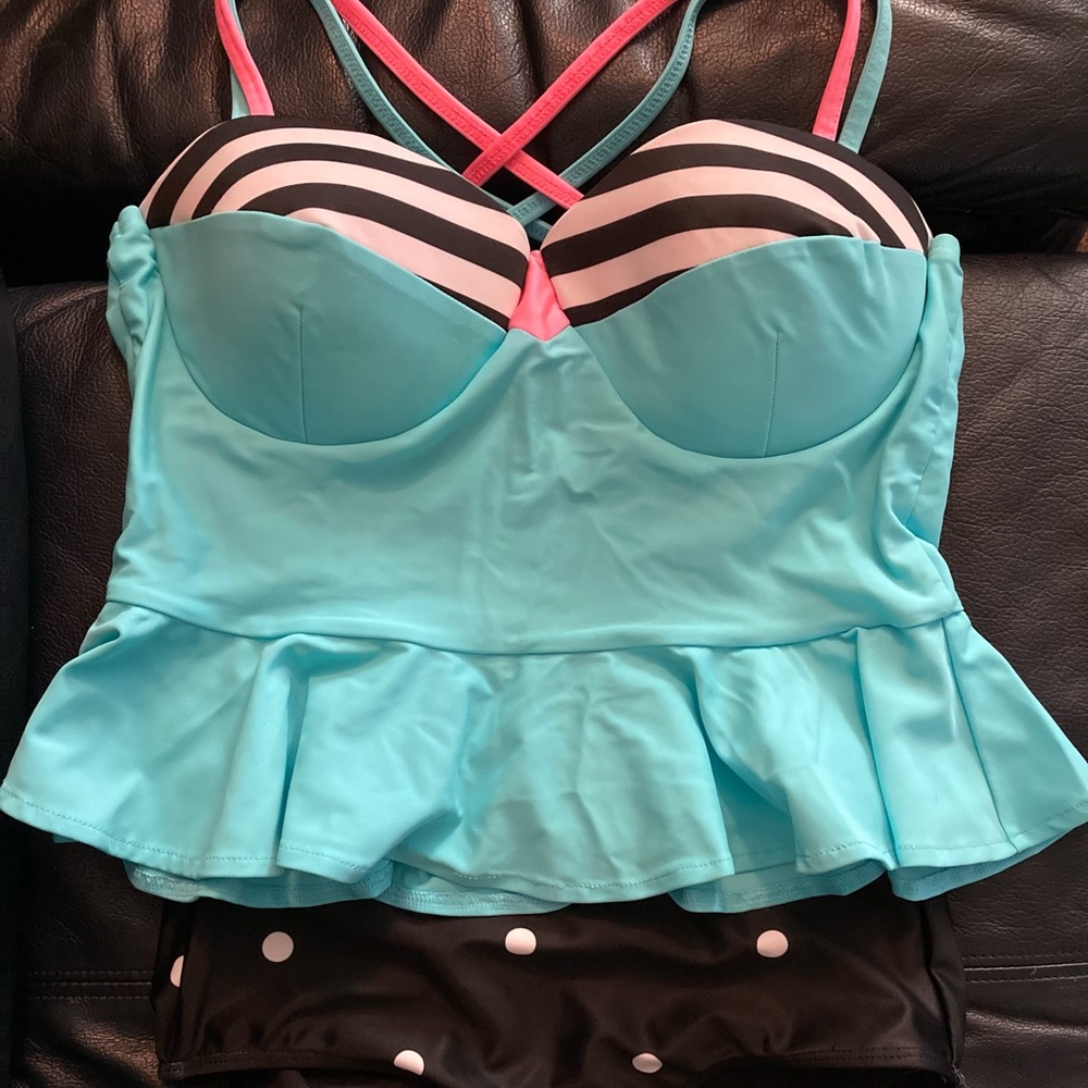 Albion swim top